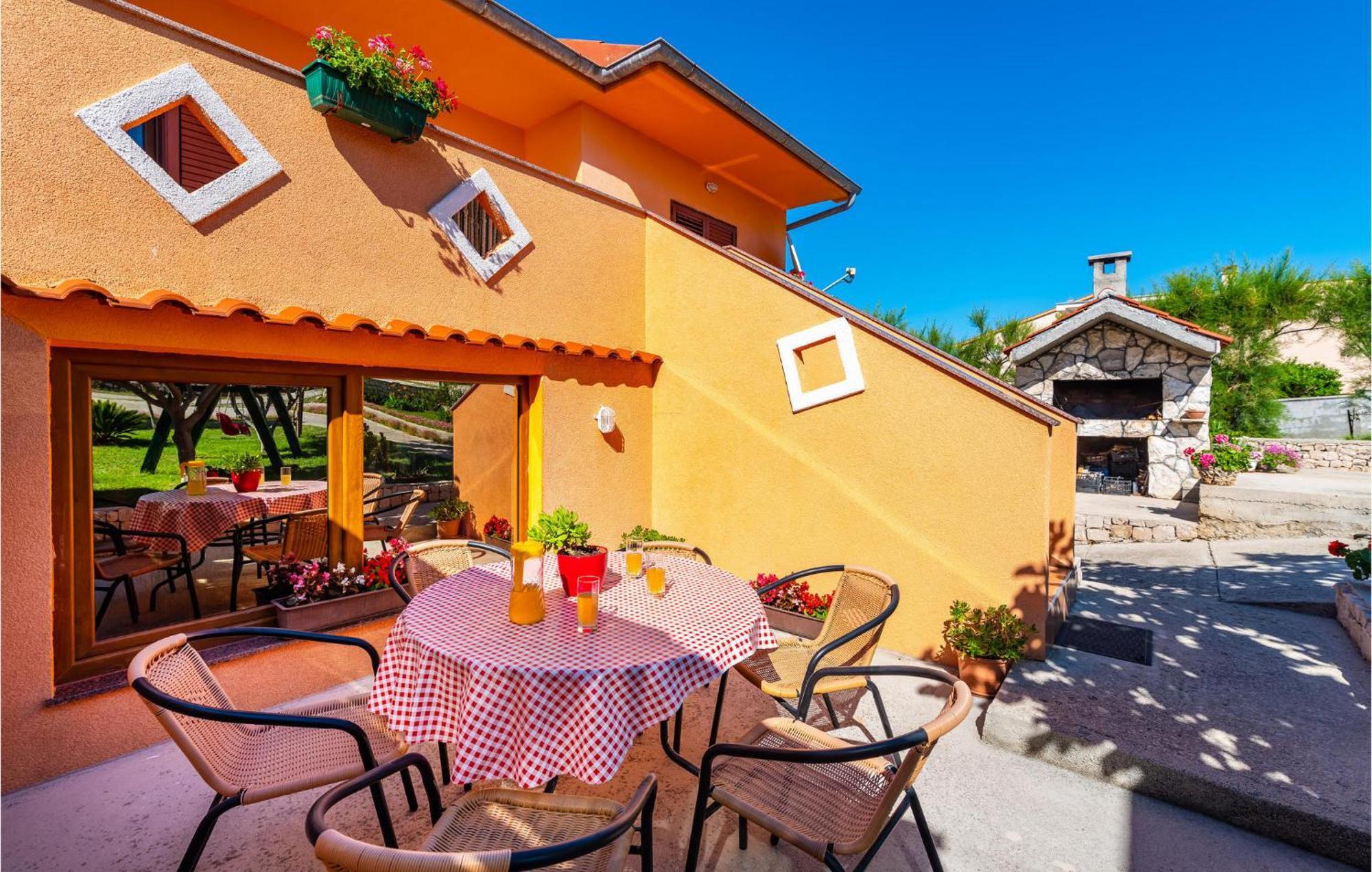 Lovely Apartment In Razanac With Wifi Zewnętrze zdjęcie